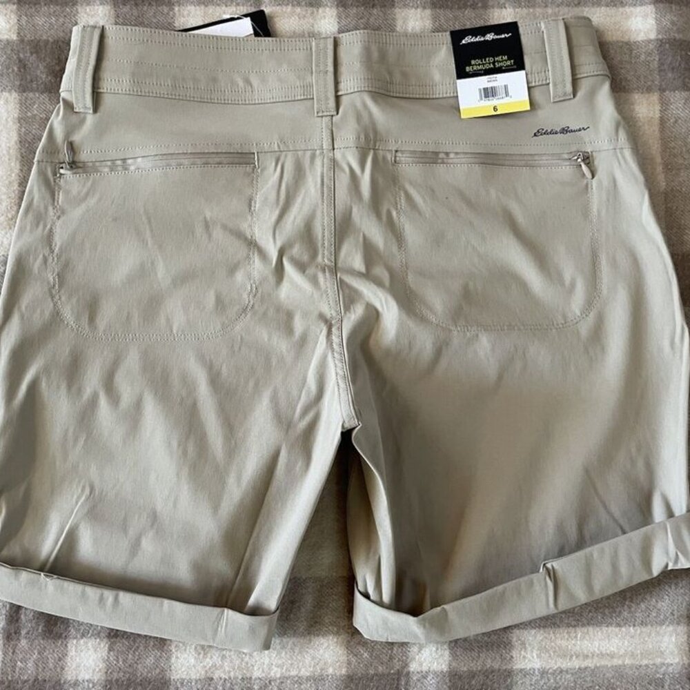 Eddie Bauer- Women’s Lightweight Adjustable Length Bermuda Short, Beige - Picture 6 of 8